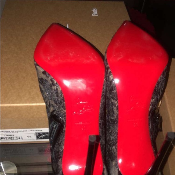 Christian louboutin lace heels size 41 - Picture 2 of 3